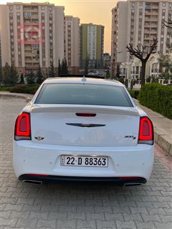 کرایسلەر 300